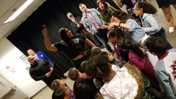 Lizzo invites East Bay 2nd graders backstage at San Jose concert