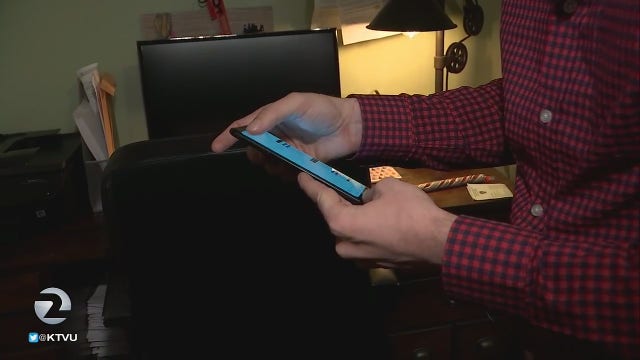 Rider calls 911 after he says Uber driver refused to let him and wife out of car