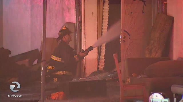 Squatters escape fire at unsafe Oakland warehouse