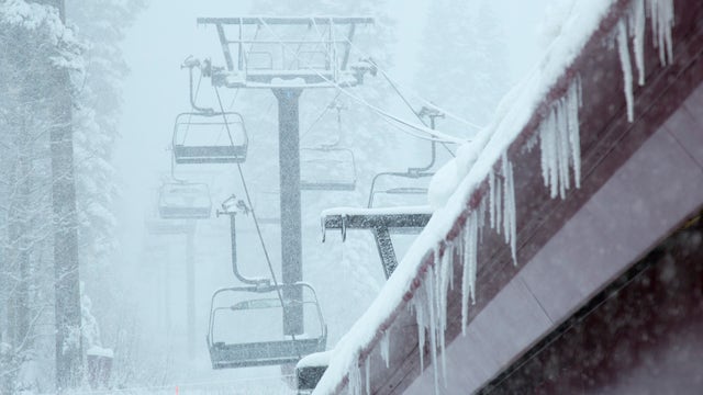 Hillsborough man dies in Northstar skiing accident