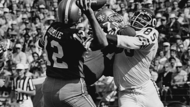Retired 49ers lineman Cas Banaszek dies at 74