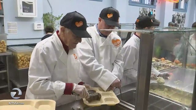 Glide Memorial Church spreads Christmas cheer and warm meals