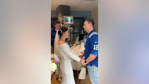 Bride plans last minute hospital wedding so terminally ill father could be in attendance