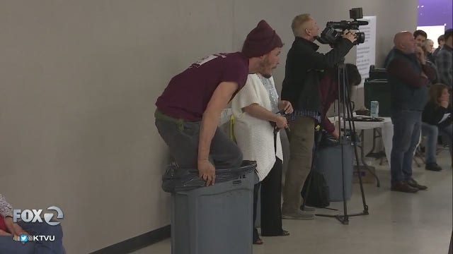 Frustrated Santa Rosa residents pack into meeting to address homelessness