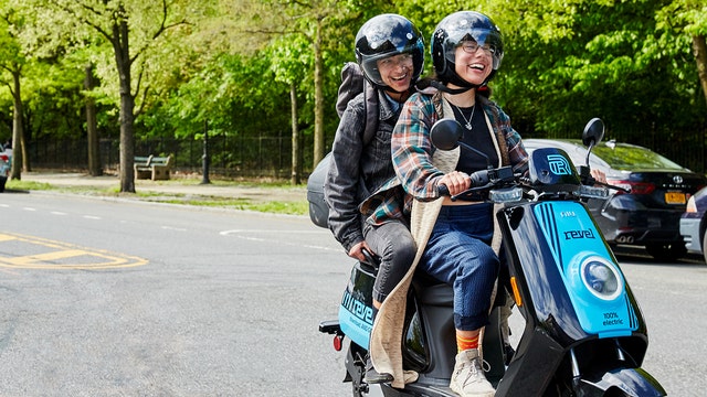 Electric mopeds now available for rent in Oakland