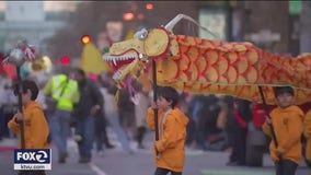 Fear of coronavirus looms over Chinese New Year parade, officials say there's no risk of contracting virus