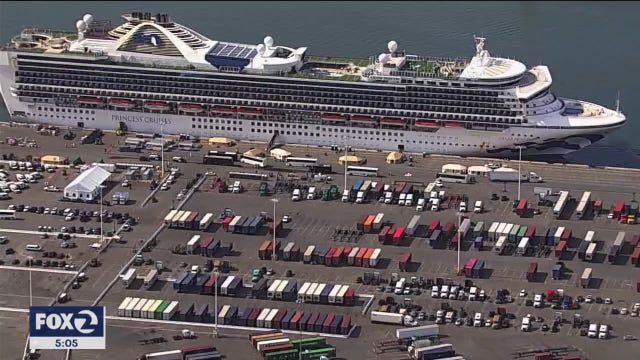 Grand Princess cruise ship docks in SF Bay to restock on supplies