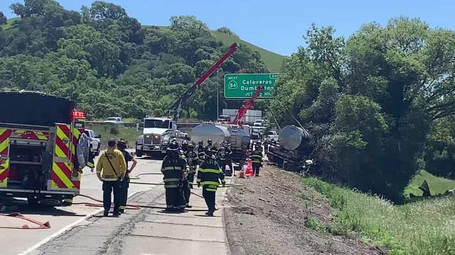 Tanker carrying ethanol crashes off I-680 in Alameda County