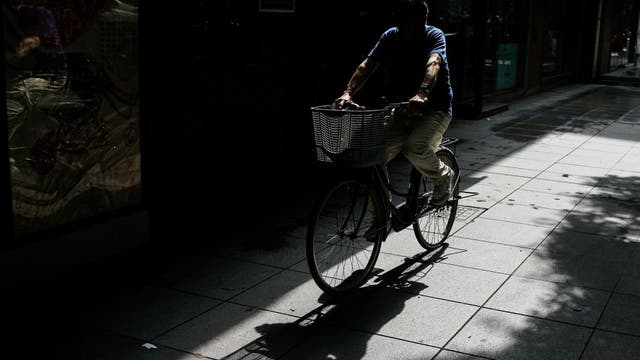 Oakland to restrict cars on 74 miles of streets, paving way for pedestrians and bicyclists