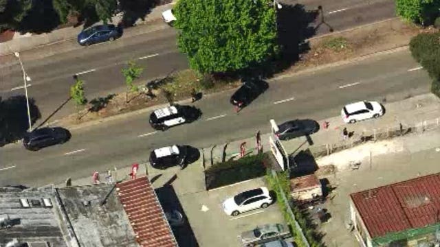 Police pursuit of suspect crosses Bay Bridge, ends in Oakland