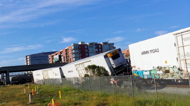 Three Emeryville rail crossings reopen after freight train derailment