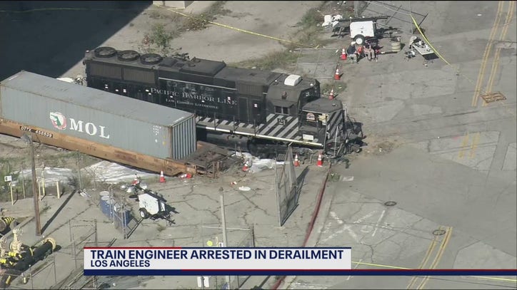 Feds: Man intentionally derailed LA train near hospital ship | KTVU FOX 2