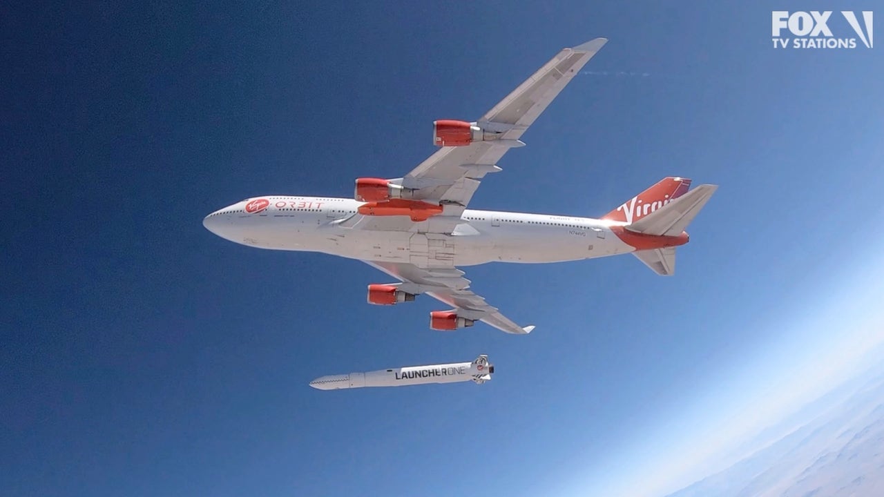 ヴァージンオービット B747 400 1st test launch by Richard Branson's Virgin Orbit postponed | KTVU