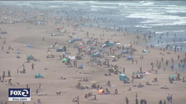 Crowds gather to enjoy a warm Memorial Day in San Francisco