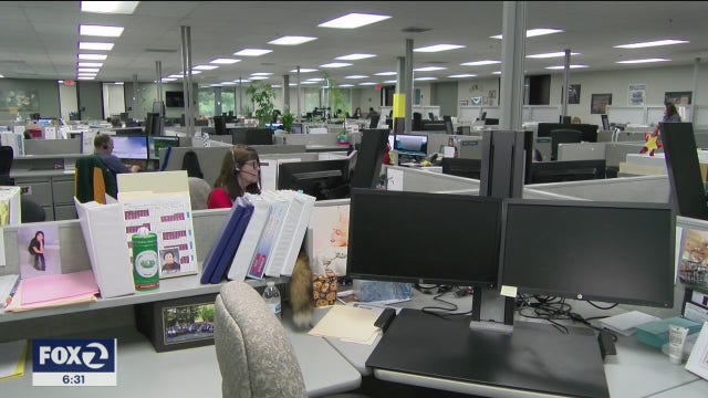Unemployment applicants report delays, issues with debit cards