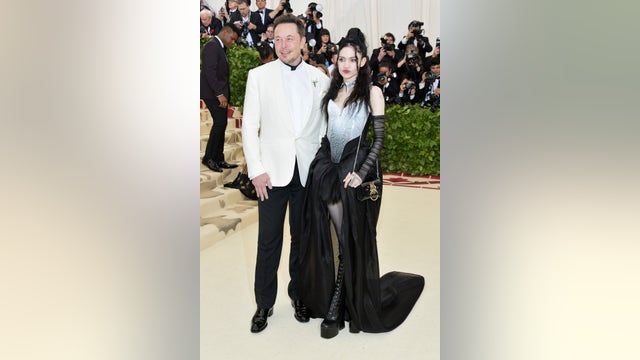 Elon Musk and Grimes slightly change baby's name to comply with California law