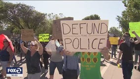 Peaceful protests attracts hundreds in Fremont