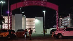 Las Vegas police officer shot outside casino