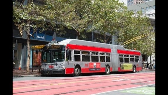 Man seriously injured 2, sideswiped Muni bus in hit-and-run crash: DA