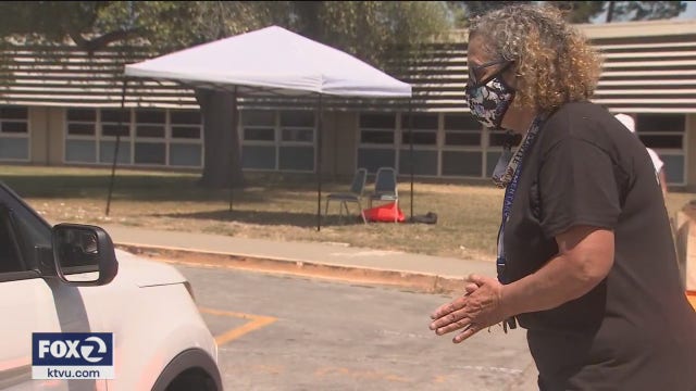 Hayward Unified hosts drive-thru orientation to welcome back students, families