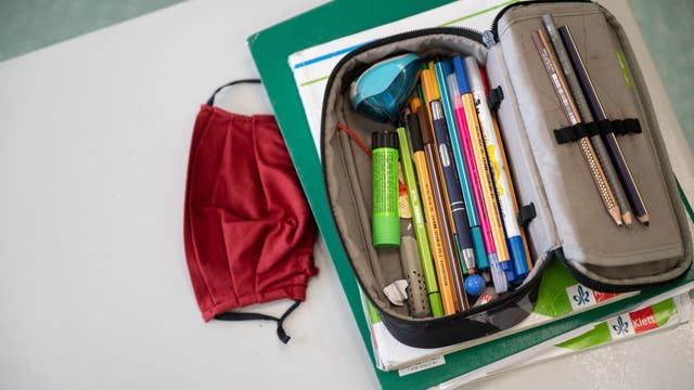 Masks for kids? Schools confront the politics of reopening