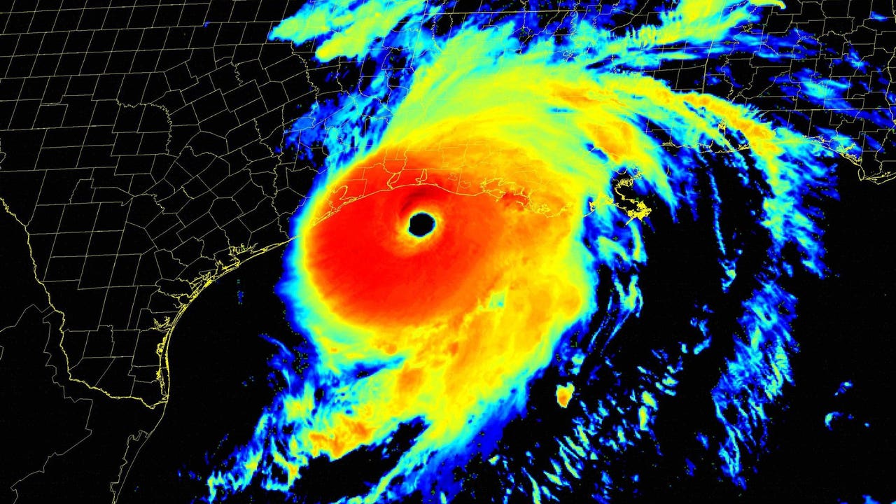 Hurricane Laura: Wind, Rain Pummel Coasts Of Louisiana, Texas As ...