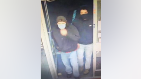 Two suspects wanted in Palo Alto armed robbery of 7-Eleven store