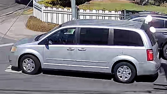 Oakland police seek 'vehicle of interest' in teen's killing in mid-August