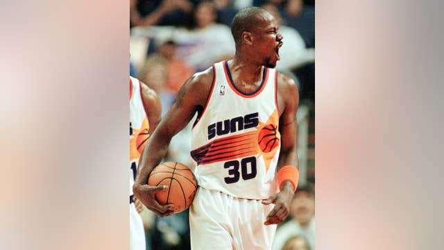 Former Warriors, Suns forward Cliff Robinson dies at age 53