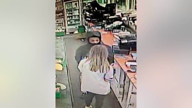 Search underway for suspects in Mill Valley CVS pharmacy robbery