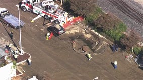 Sinkhole near Levi's Stadium swallows 2 vehicles