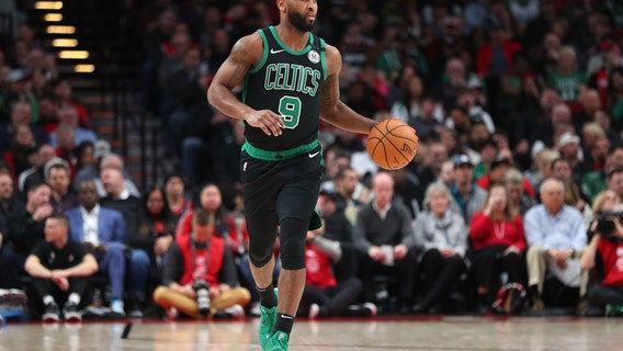 In the wake of Thompson injury, Warriors add guard Wanamaker