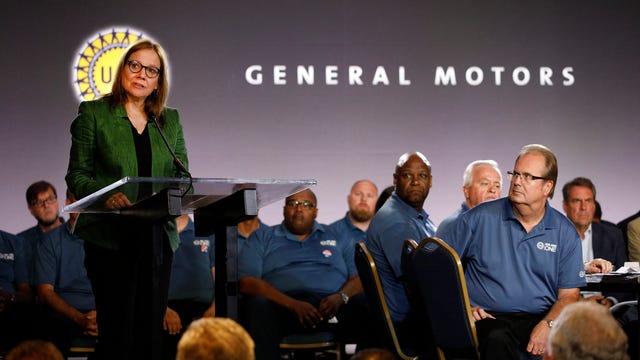GM flips to California's side in pollution fight with Trump