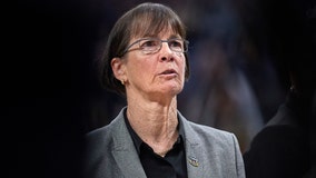 Stanford's Tara VanDerveer becomes winningest women's basketball coach