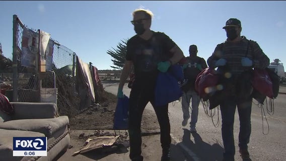 Richmond man hands out gift bags to homeless