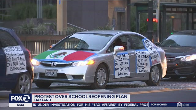 Oakland teachers protest district's reopening plan