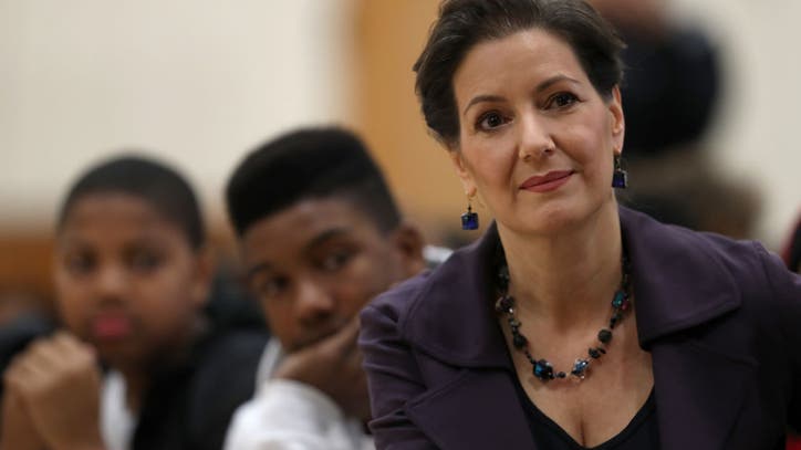 City of Oakland facing budget crisis, Mayor announces furloughs for city employees - Vimarsana News
