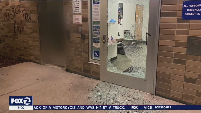 Protesters vandalize Vacaville Police Department