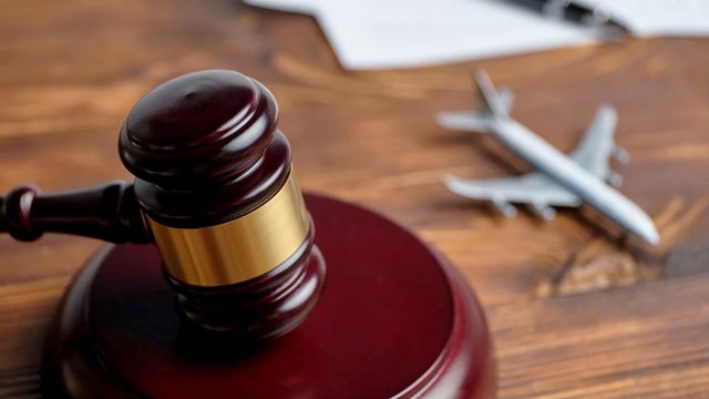 Phoenix police arrest 2 women after argument diverts American Airlines flight