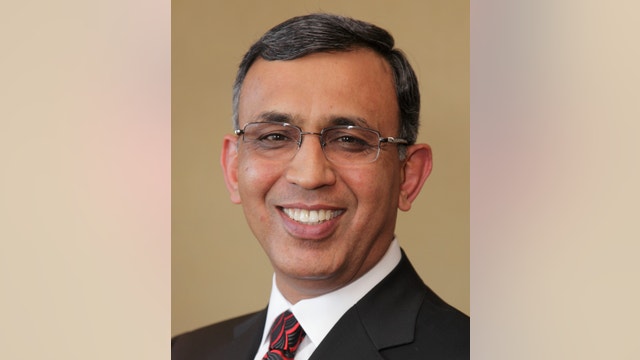 Doctor sends holiday cards to his cancer patients erasing $650,000 in debt