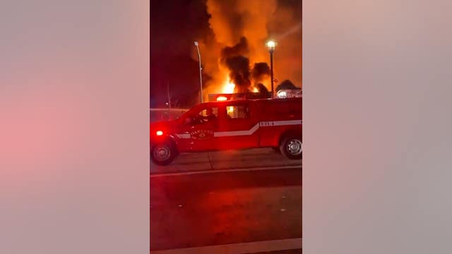 Crews control 2-alarm fire on Oakland's International Blvd.