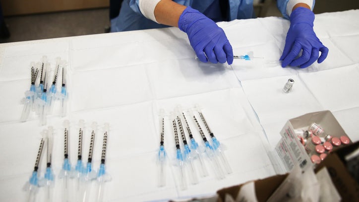 Confusing systems impair California vaccination rollout - Vimarsana News