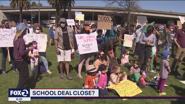 Fed up with 'inaction,' Oakland parents and students push to return to class