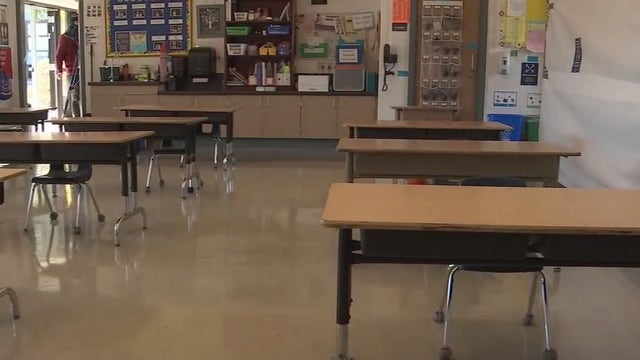 Superintendent apologizes for inappropriate conduct at Oakley board meeting caught on hot mic