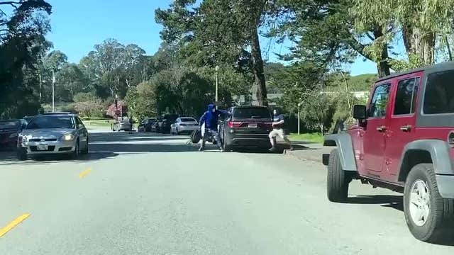 VIDEO: Victim wrestles belongings back from robber at Golden Gate Park
