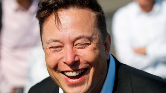 Agency finds that Elon Musk tweet violated federal labor law
