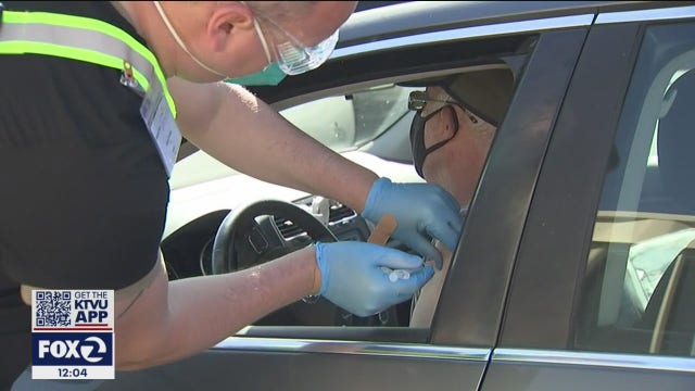 Contra Costa County drive-through vaccination site aims for 15,000 vaccines a week