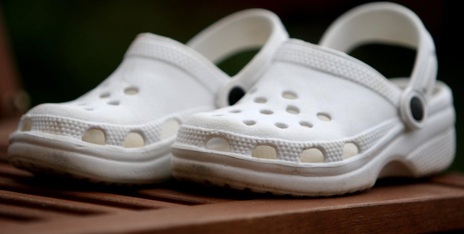 free crocs for healthcare worker