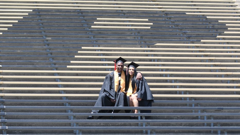 A Family Affair: 49er great Keena Turner graduates from Purdue four decades  later, alongside his daughter