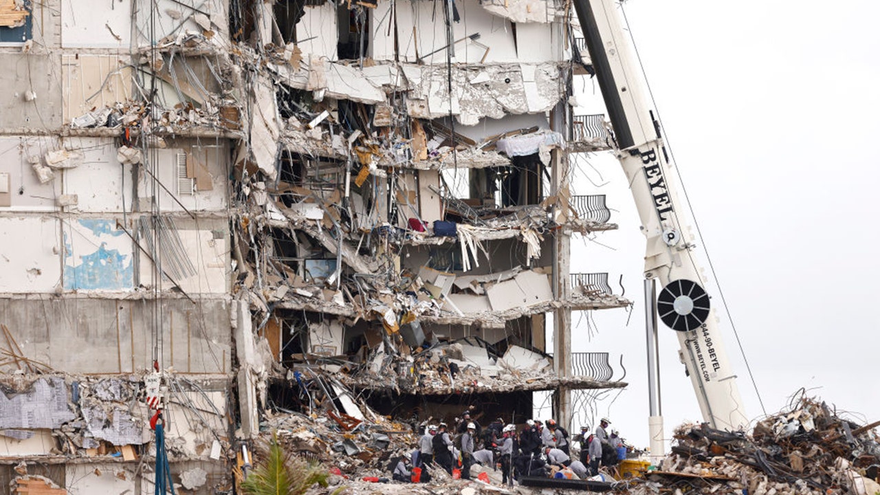 Florida condo collapse Video taken minutes before